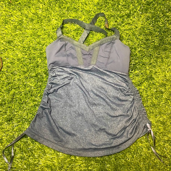 Lulu Lemon Top - Picture 1 of 4